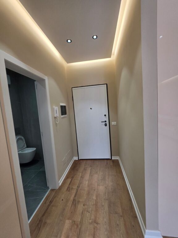 Qera | Apartament 1 + 1 | Rruga 5 Maji, Concord Center| 600 €/muaj