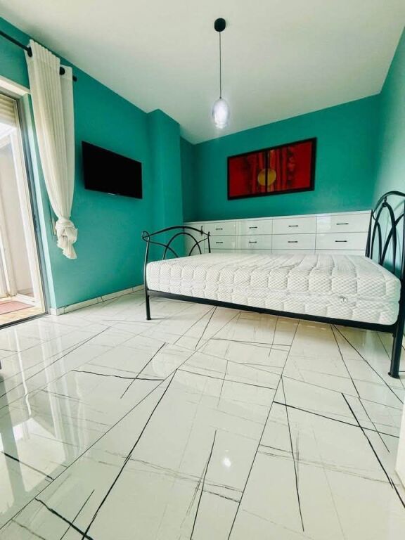 APPARTAMENTO DI LUSSO IN AFFITTO 2+1+3 balconi - LAGO ASCIUTTO, TIRANA