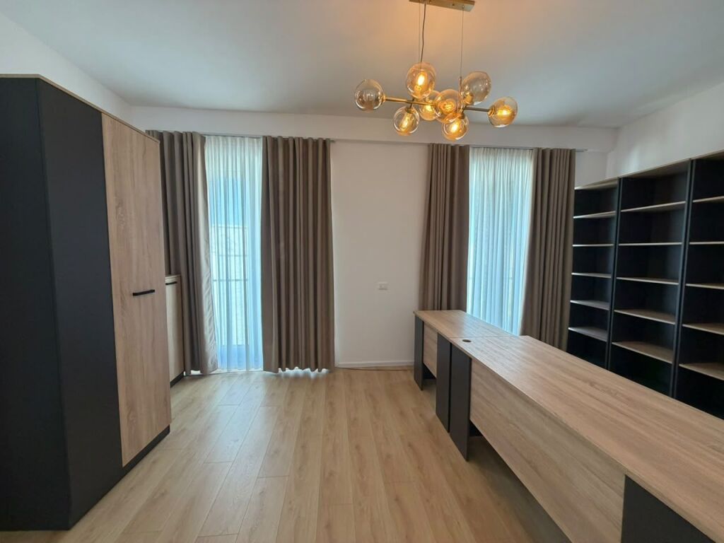 Villa su 3 piani in affitto presso Residenca Aba a Sauk.