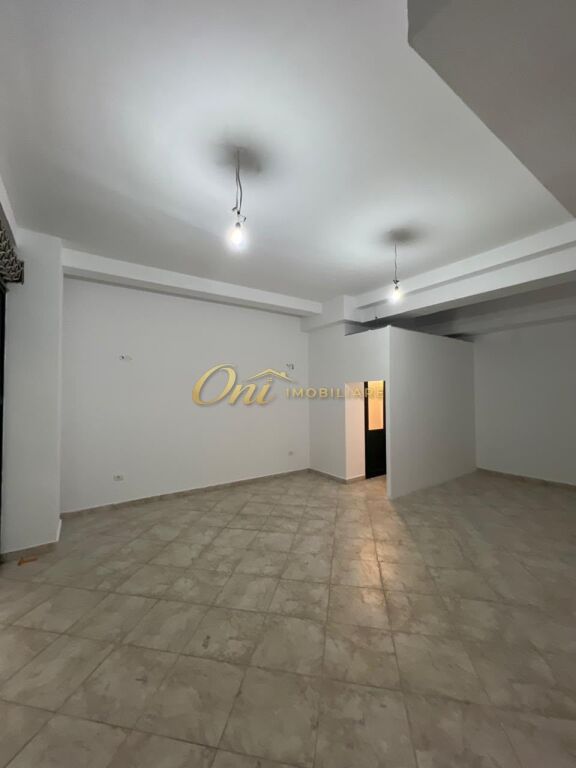 21 DHJETORI SHITET DYQAN 50M2