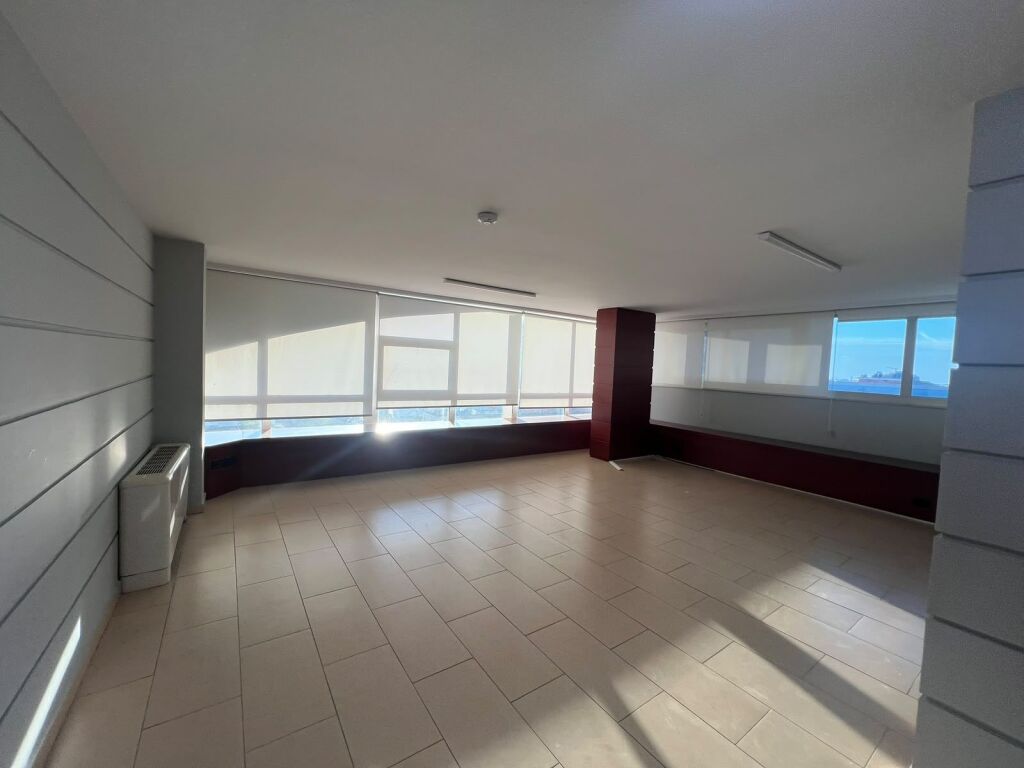 Office for rent at Kavaja Street, 21 Dhjetori.