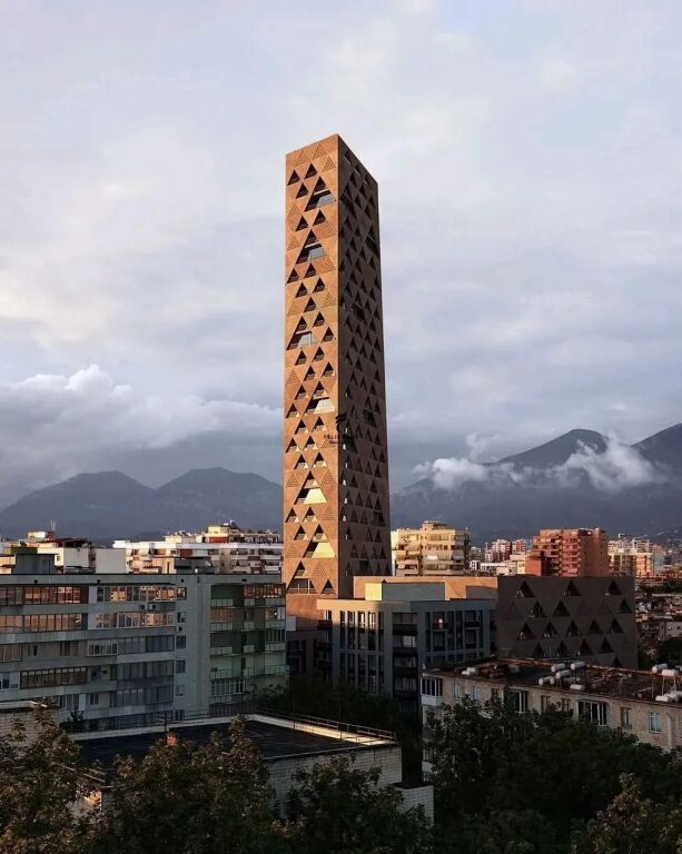FOR SALE APARTMENT 2+1+2 XHAMLLIK 350,000 EURO FH-94053