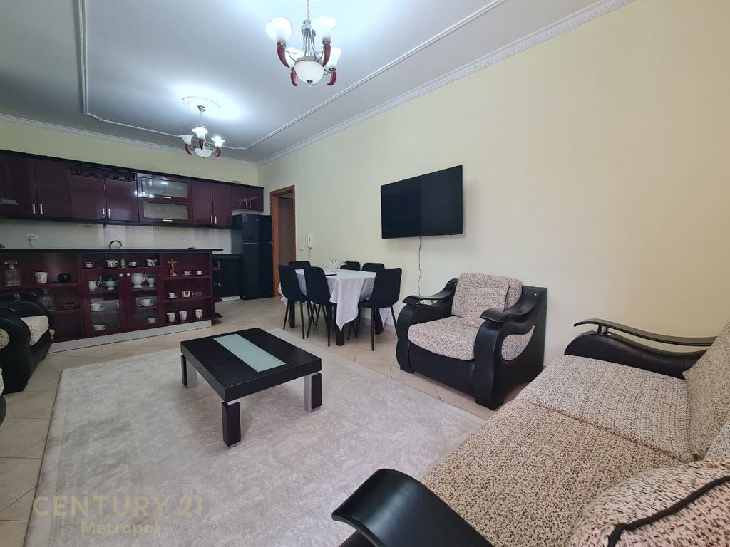 Jepet me qira apartament 2+ 1+2,prane Rrezidences Kodra e Diellit !
