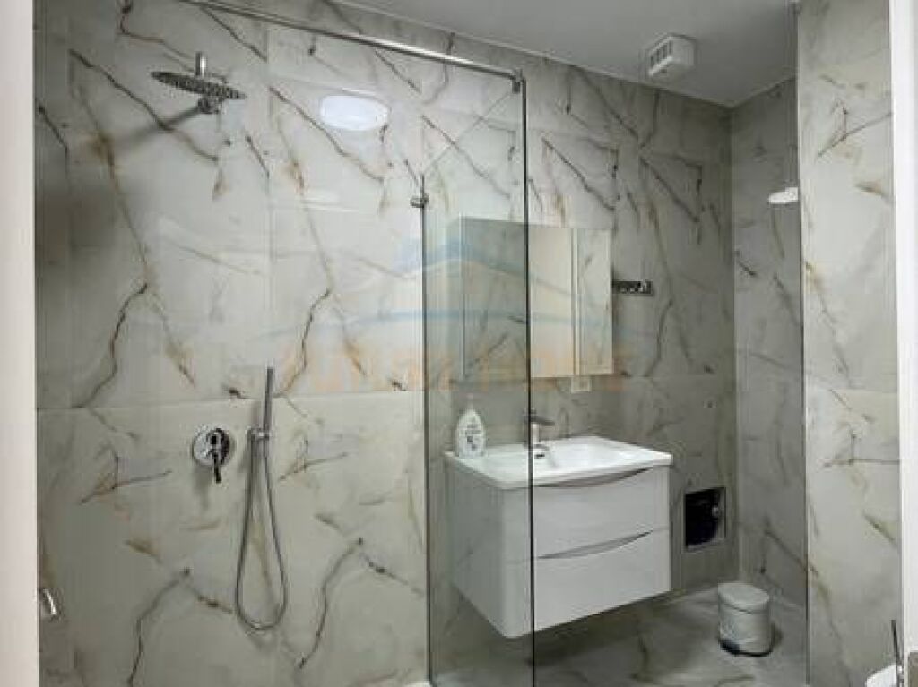 Rent, Apartment 2+1+2, Elbasanit Street.