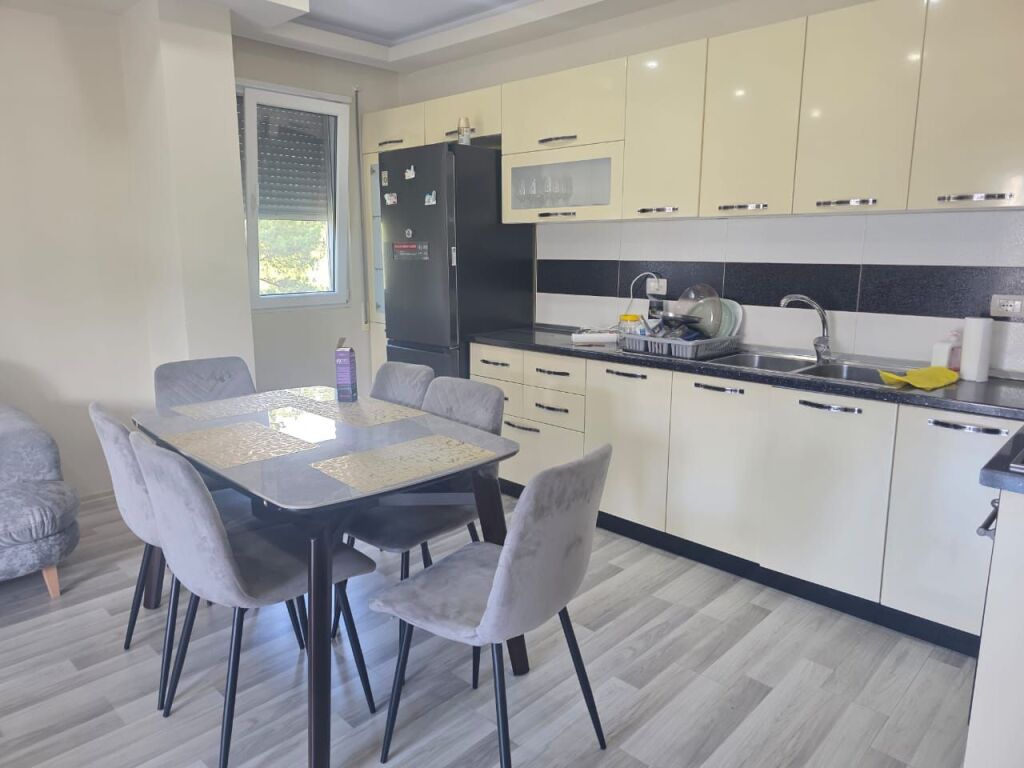🏠 Apartment 2+1 for Rent at Xhamia, near the Botanical Garden, 500 Thousand leke per month