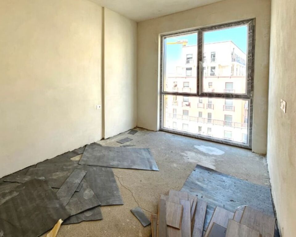 Shitet apartament 1+1 tek ish Fusha e Aviacionit , prane Rruga Dritan Hoxha , Laprake .