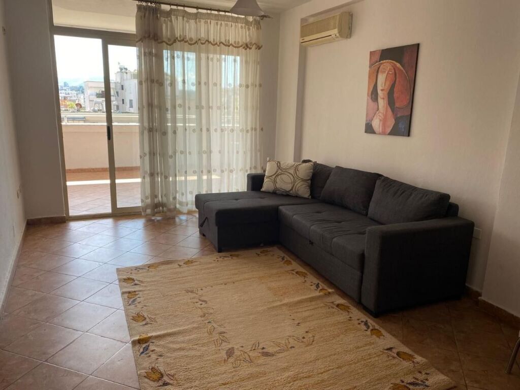 APARTAMENT 1+1 60,000 LEKE PAZARI I RI