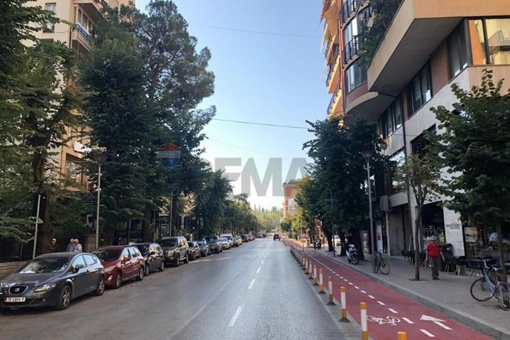 Office - For Rent - Blloku, Tirana