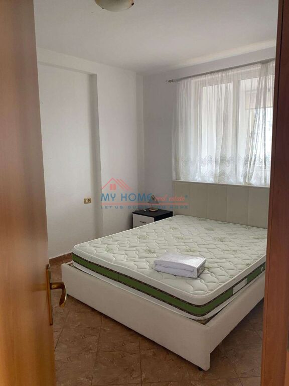 Apartament 1+1 me qera Pazari i Ri ne Tirane
