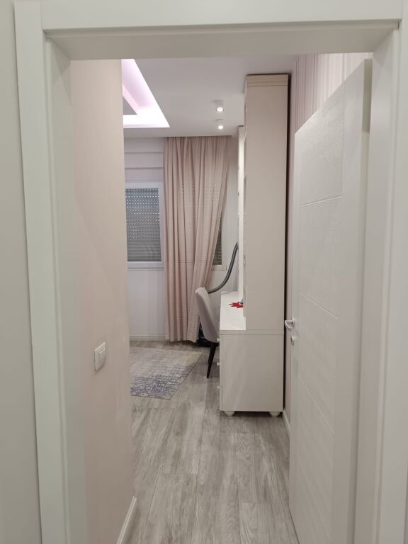 Appartamento 3+1+2 in affitto, Xhamllik !