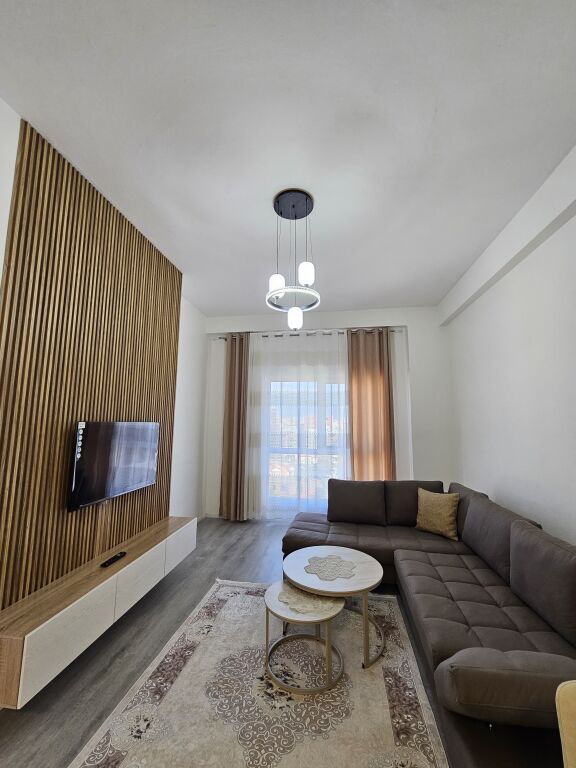 AURA Complex -LAPRAKË Apartment 1+1 newly renovated for rent, with modern furniture and comfortable conditions, ideal for a couple. Price 60,000 leke