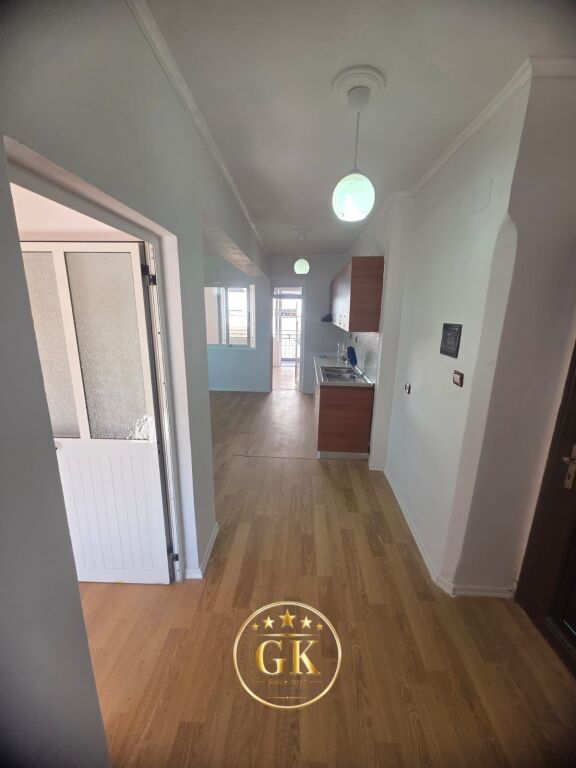 SHITET APARTAMENT 2+1 PRAN GJIMNAZIT NAIM FRASHERI DURRES