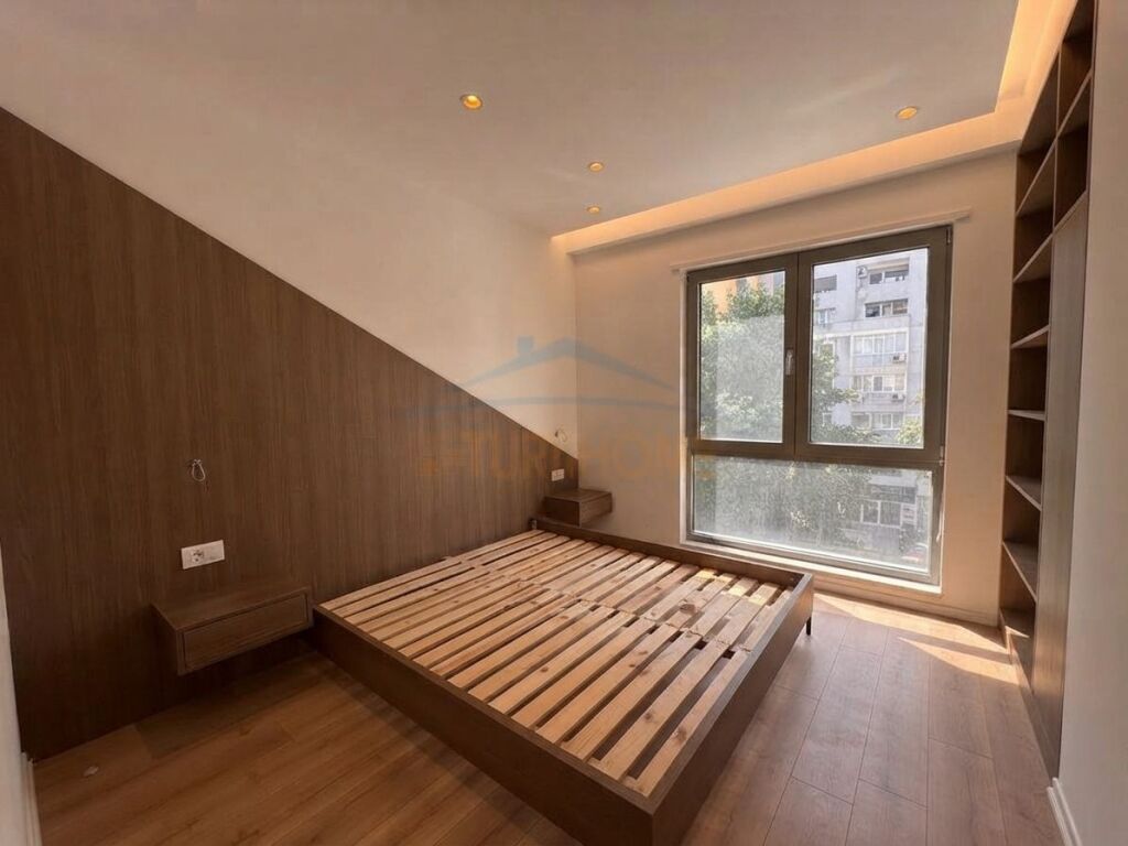 Qera, Apartament 1+1 , Pazari i Ri , Tirane