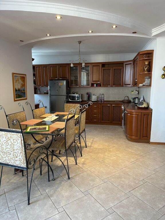 SHITET APARTAMENT 2+1 KOMUNA E PARISIT 383.000 EURO