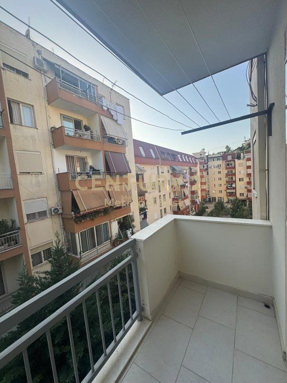 AFFITTASI APPARTAMENTO 3+1 ARREDATO, NELLA ZONA DI FRESKU
