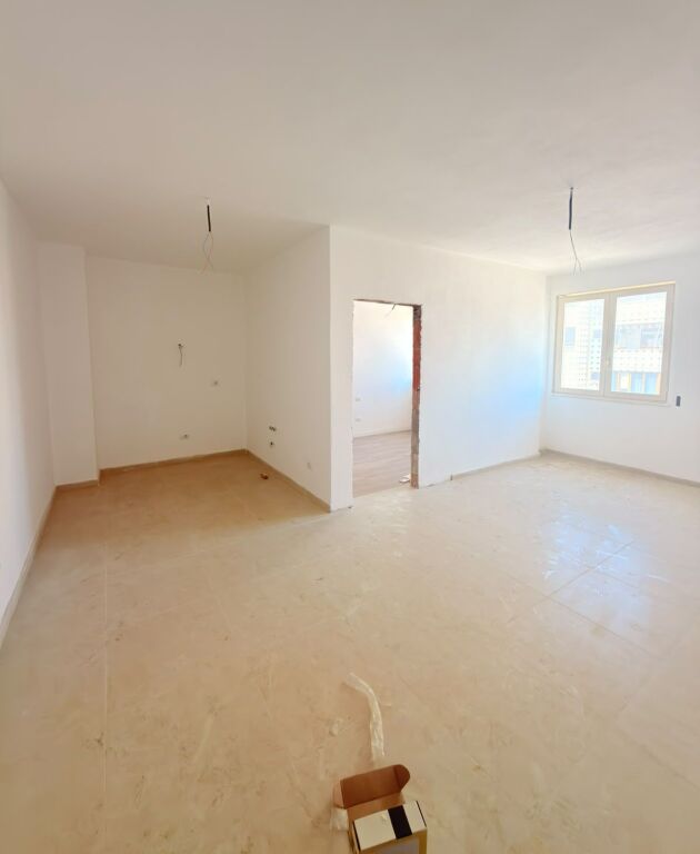 SHITET APARTAMENT 2+1 RRUGA E PORTIT, DURRES