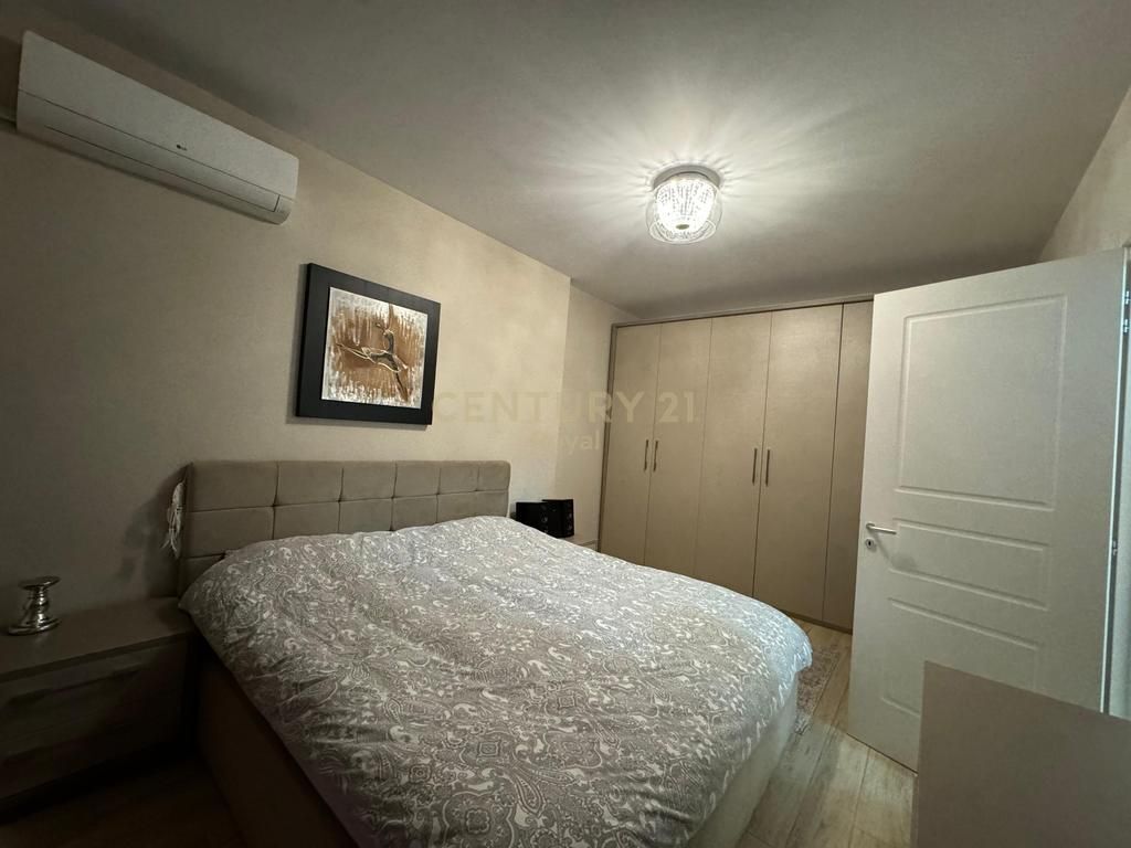Affittasi duplex 3+1+2 nel Comune di Parigi