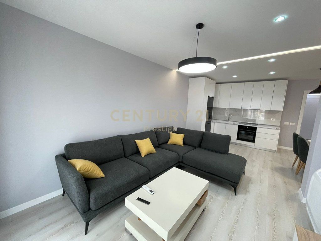 2+1+2 Apartment for Rent, Near the American Embassy, ​​Tirana!