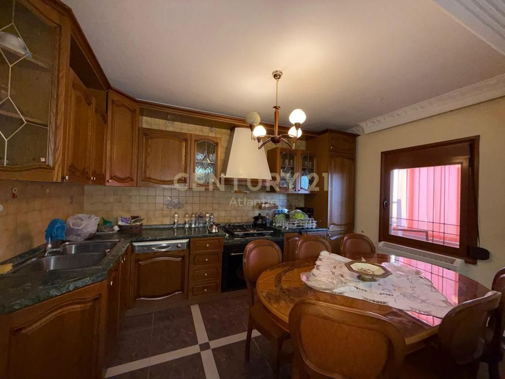 Apartament 2+1 Për Shitje në Durrës - 270000€ | 150 m²