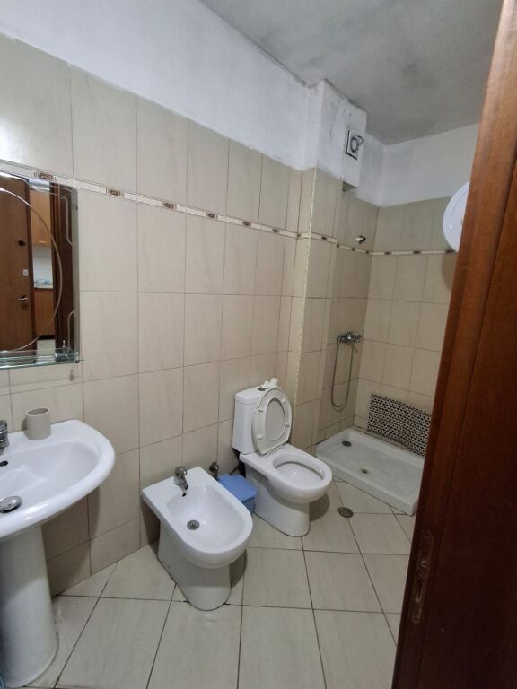 🏡 Apartment 1+1 for Rent – Lungomare, Vlorë