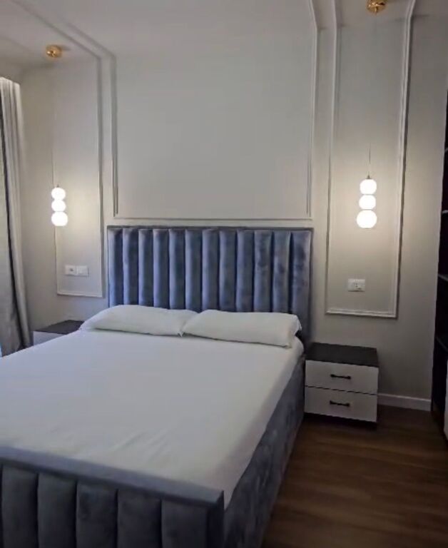 Apartment 1+1 at Komuna e Parisit!
