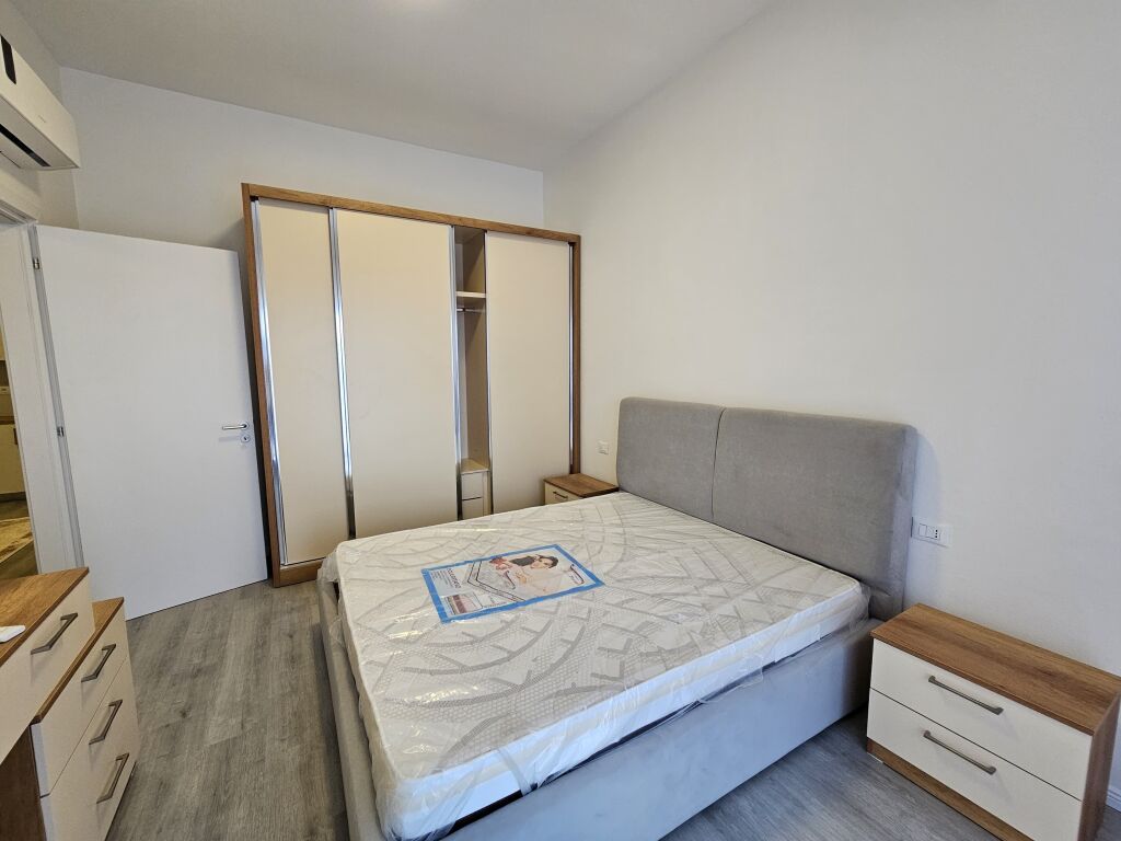 AURA Complex -LAPRAKË Apartment 1+1 newly renovated for rent, with modern furniture and comfortable conditions, ideal for a couple. Price 60,000 leke