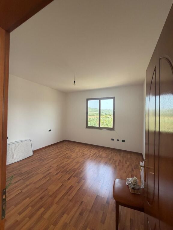 OCCASION House for sale 3 floors in Manez by the road