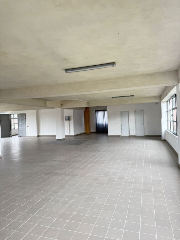 Affitto, Edificio Commerciale, Prush, Tirana