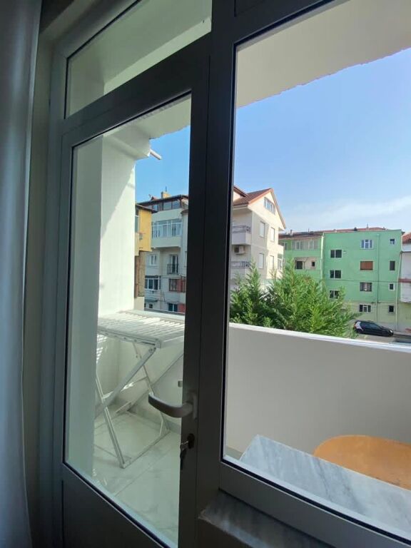 Shitet apartamenti 1+1