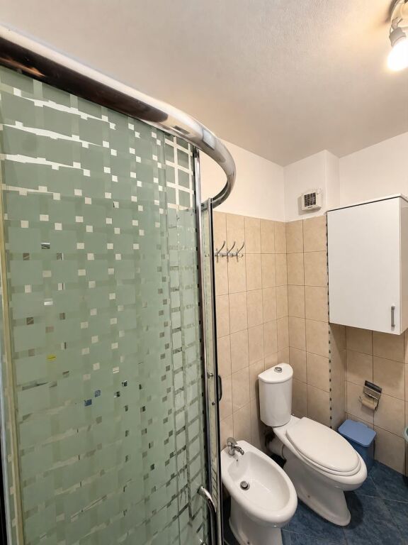 Apartament me qera 1+1 📍Ali Demi, prane Ted's Bar,  rruga Idriz Dollaku
