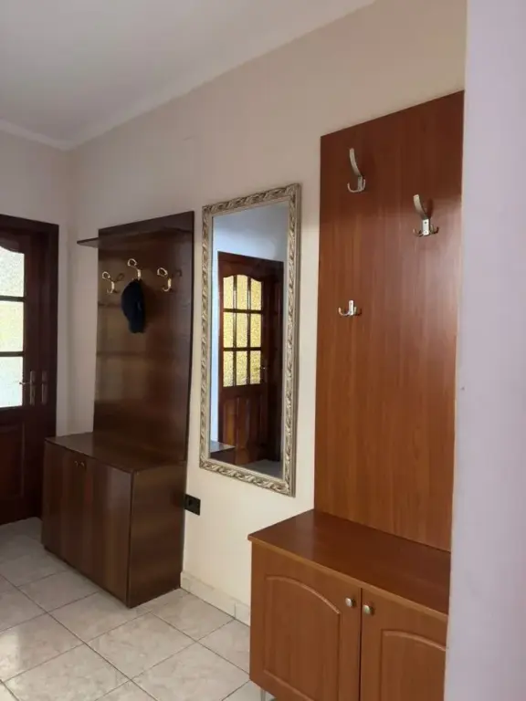 For rent - apartment 100 m2 🏠 📍: At 21 Djetori-2 min behind Raiffaisen Bank.