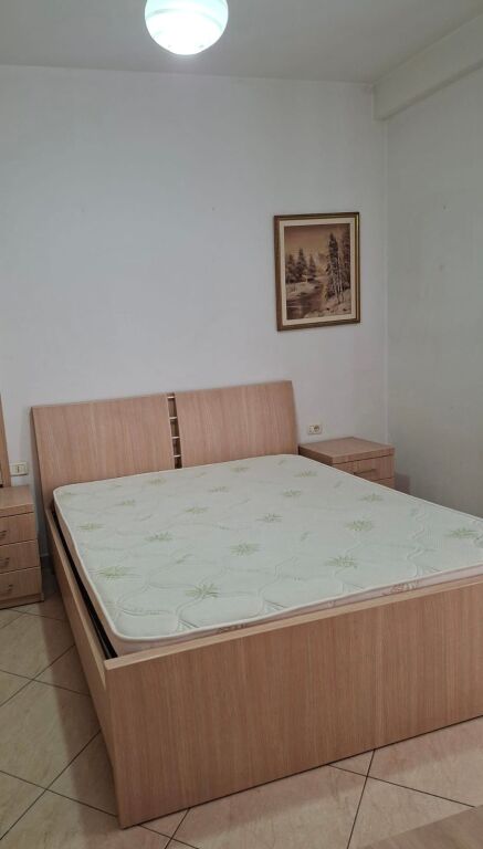 Affittasi 1+1 Kodra e Diellit 50.000 leke