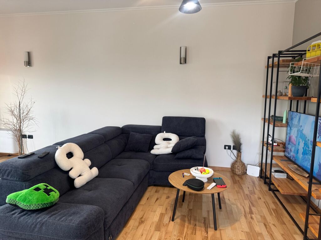 Super apartament per qira