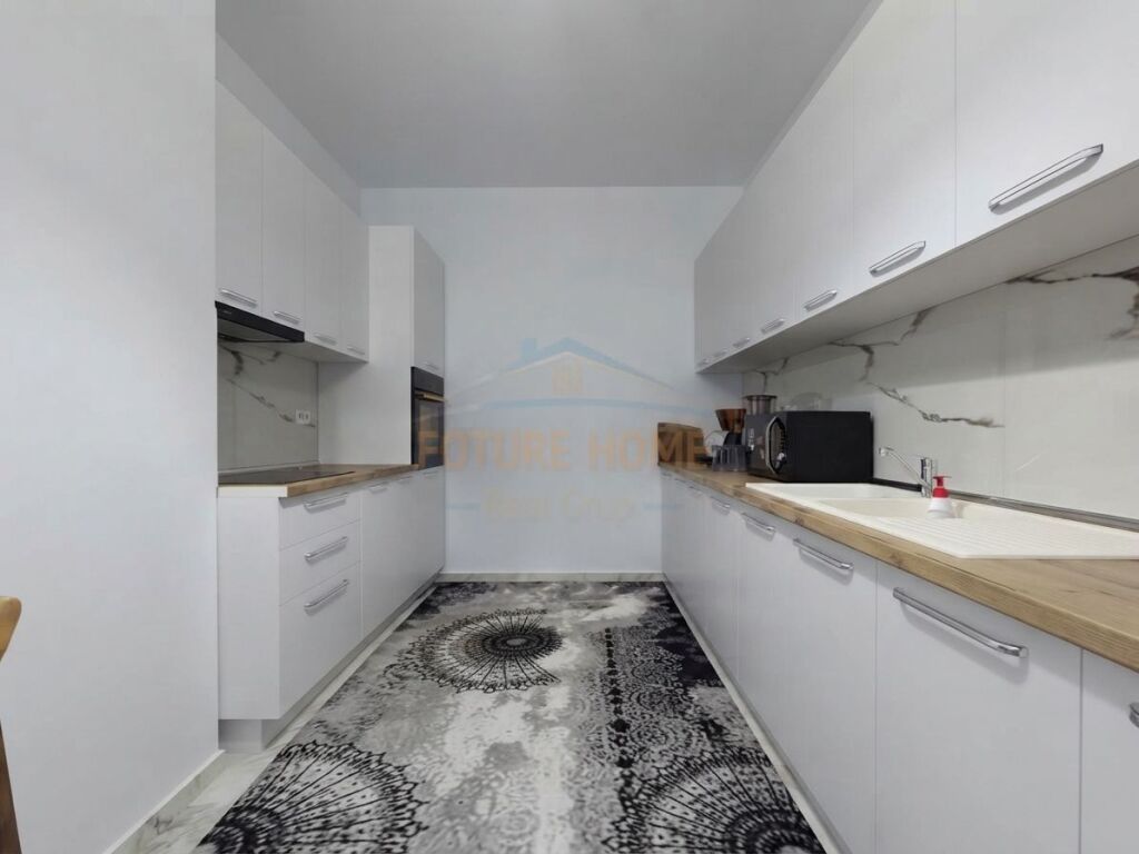 Shitet , Apartament 2+1+2 , Selvia , Tirane
