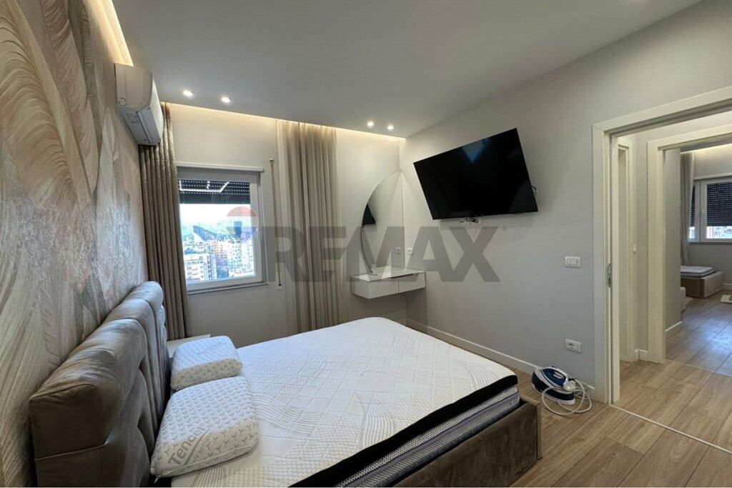 Apartament 2+1 per shitje Komuna e Parisit