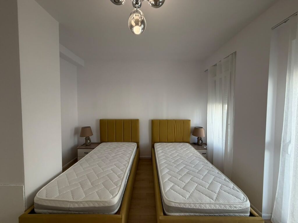 Villa su 3 piani in affitto presso Residenca Aba a Sauk.