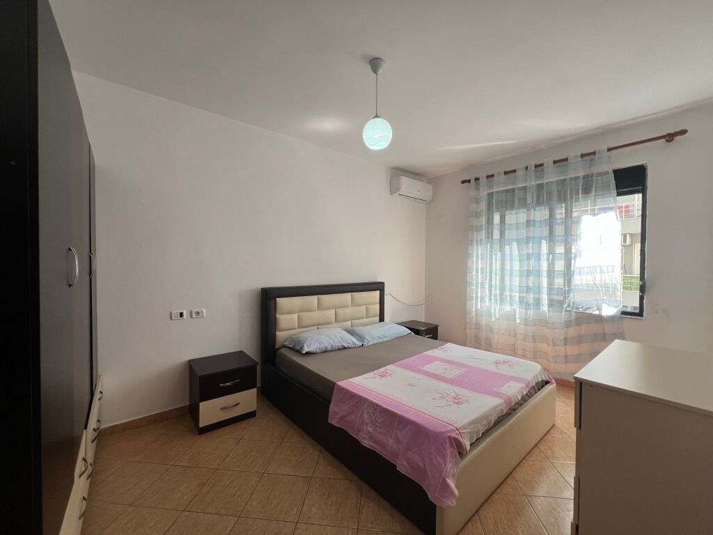 Apartment 2+1 at Rrota e Kuqe, Beach