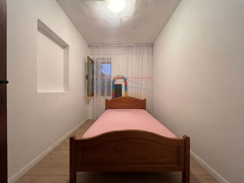 Affitto, Appartamento 2+1, Oxhaku, Tirana.