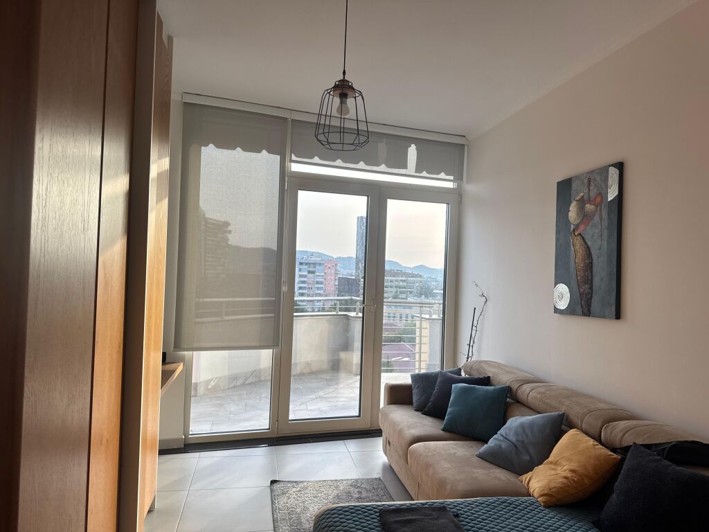 Super apartament per qira