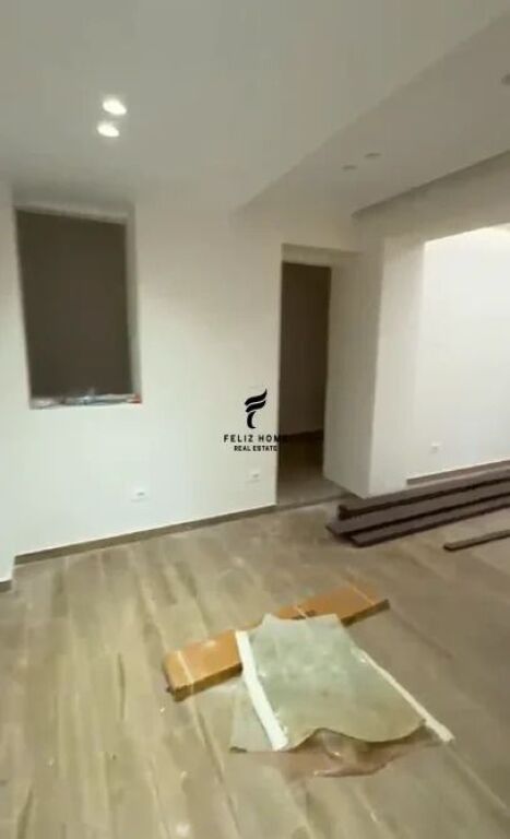 NEGOZIO IN AFFITTO 90 M2 EX MERCATO ELETTRICO 120.000 LEKE FH-94096