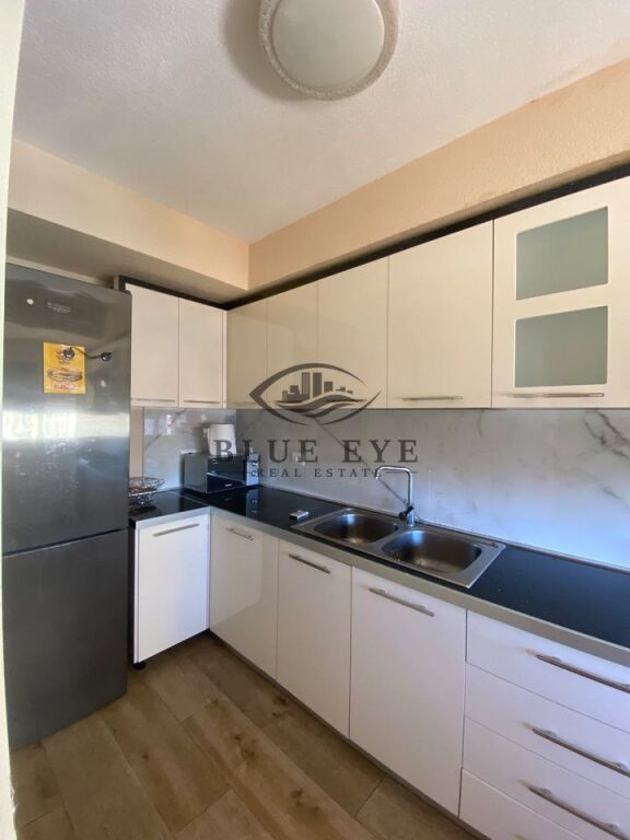 JEPET ME QIRA – APARTAMENT 2+1 PRANË GJYKATËS!