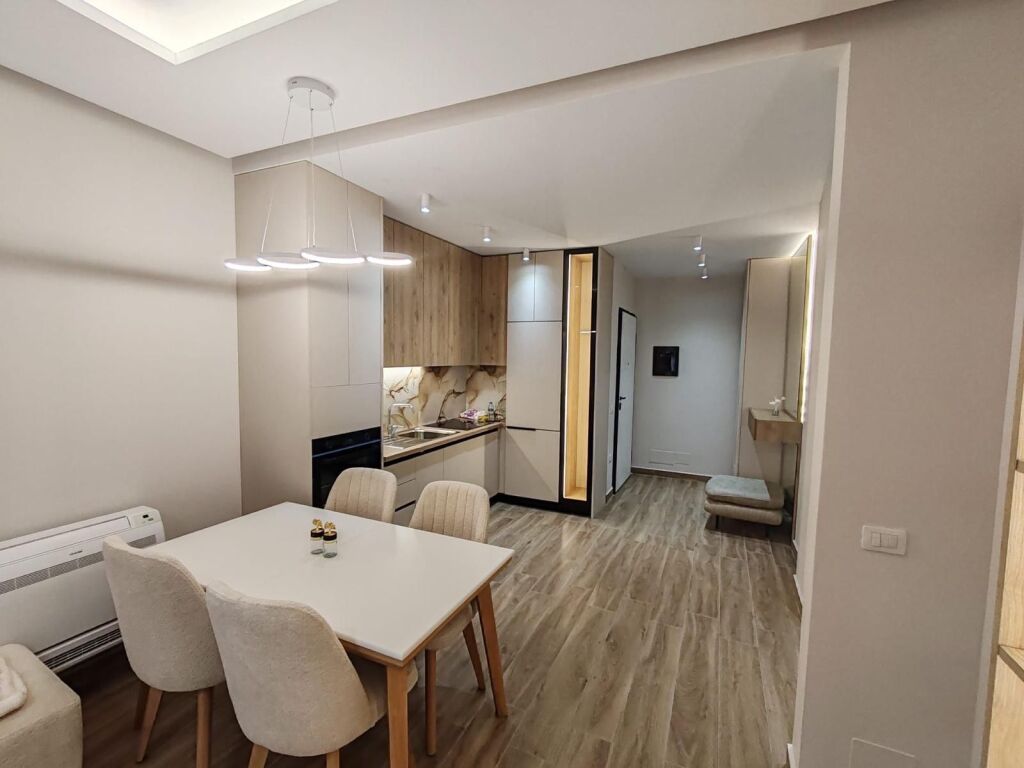 Apartament 1+1 per qera kopshti Zologjik !