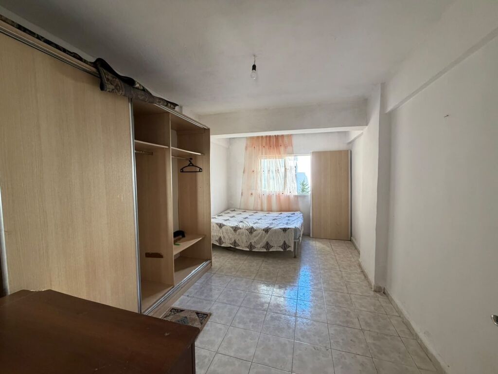 Shitet Apartament 1+1 ne Plazh