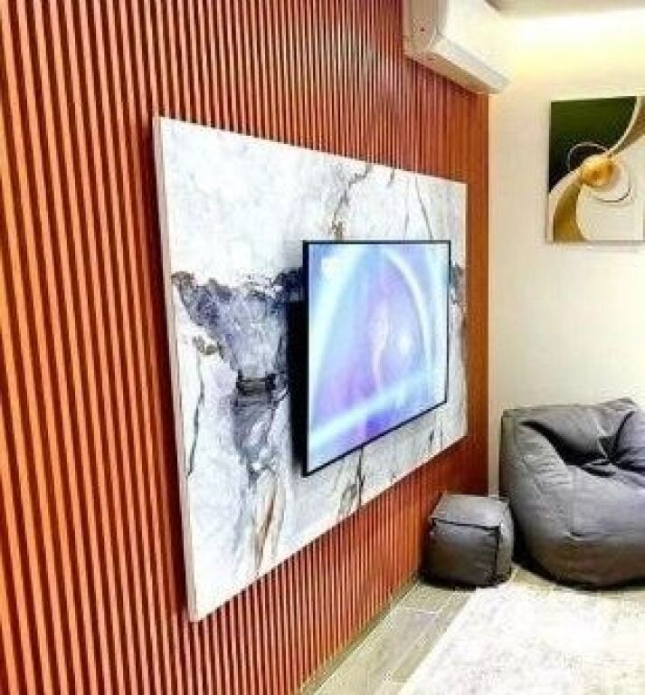 APARTAMENT 3+1 100,000 LEKE RRUGA 5 MAJ