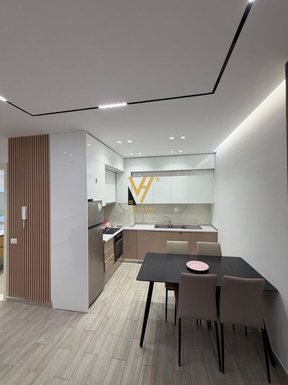 JEPET APARTAMENT 1+1 PER QIRA NE QENDER 80.000 LEKE