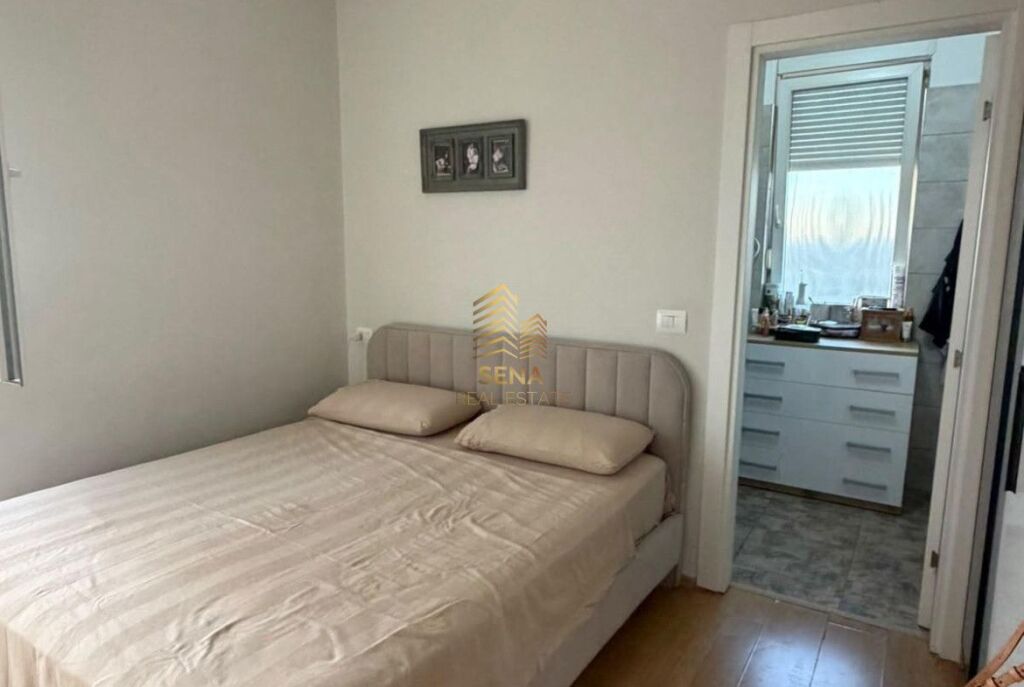 Qira, Apartament 2+1+2+blk, 21 Dhjetori, 90.000 Leke/muaj
