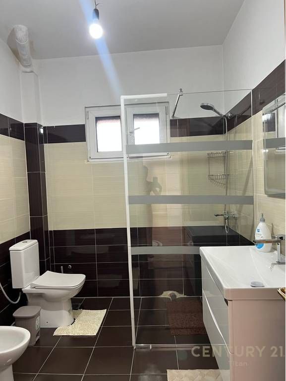 Appartamento 2+1 + parcheggio in affitto in una villa privata a Don Bosko. 800 € /Mese