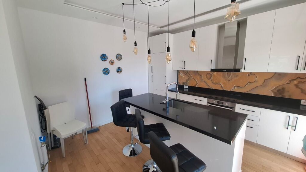 Villa &amp; Land for sale in Dajt