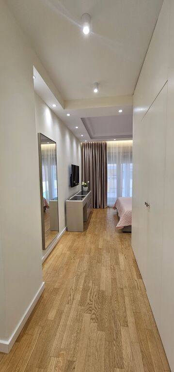 JEPET ME QIRA – APARTAMENT 3+1+3 + PARKIM