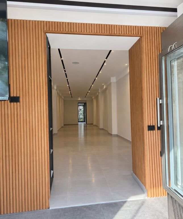 NEGOZIO IN AFFITTO 80 M2 21 DICEMBRE 200.000 LEKE